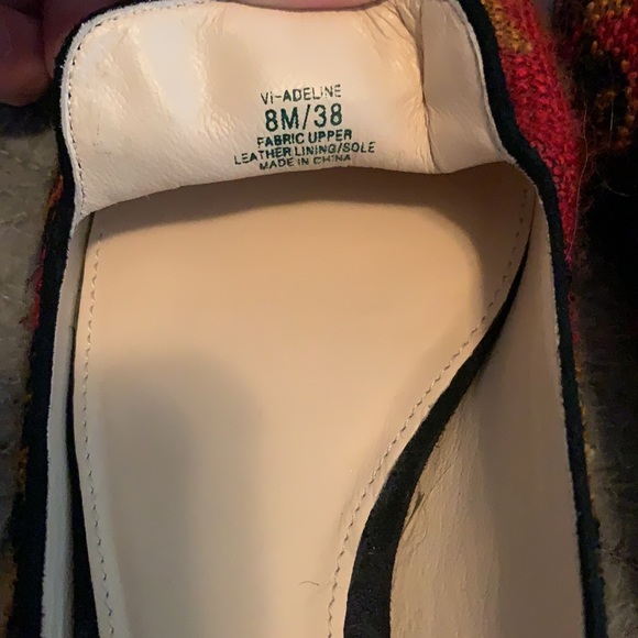 VC Signature Loafers - Picture 4 of 6